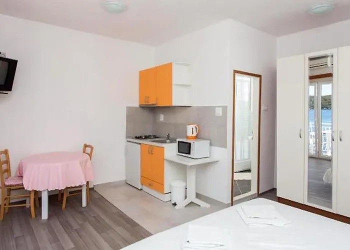 And By The Sea Molunat, Dubrovnik - 8964