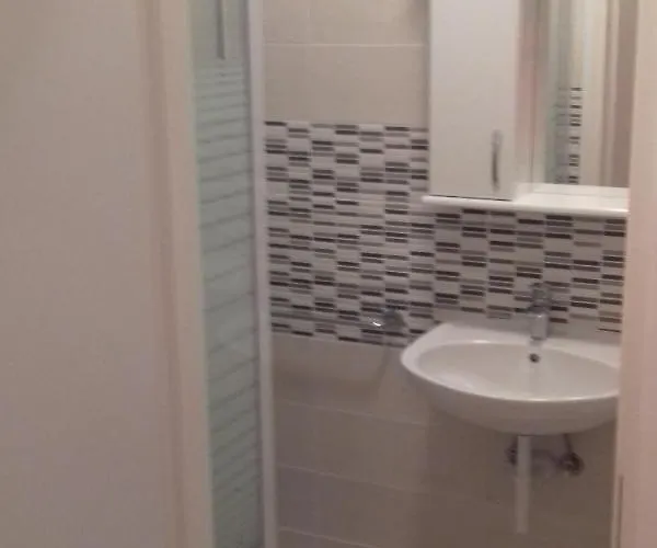 And By The Sea Molunat, Dubrovnik - 8964 3* 그루다